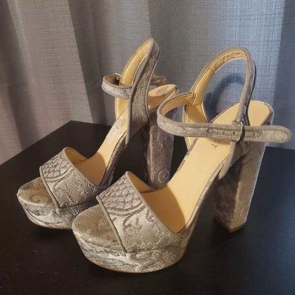 Nine west heels - Picture 5 of 6